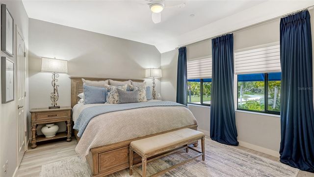 2000 HARBOURSIDE DRIVE 1501, Longboat Key, FL 34228