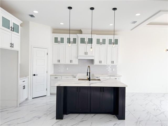 3809 La Paloma Street, San Juan, TX 78589