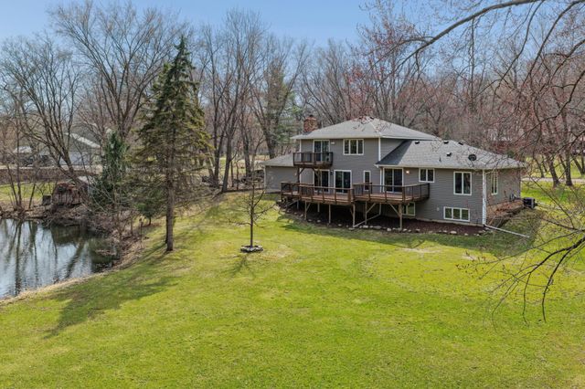 5831 Fawn Trail Circle, Woodbury, MN 55129