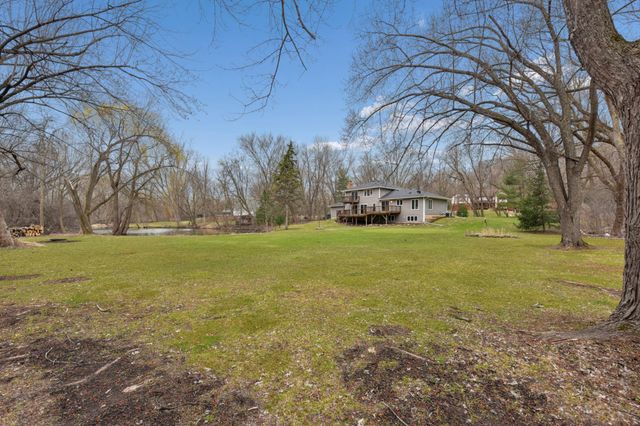 5831 Fawn Trail Circle, Woodbury, MN 55129