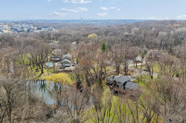 5831 Fawn Trail Circle, Woodbury, MN 55129