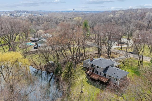 5831 Fawn Trail Circle, Woodbury, MN 55129