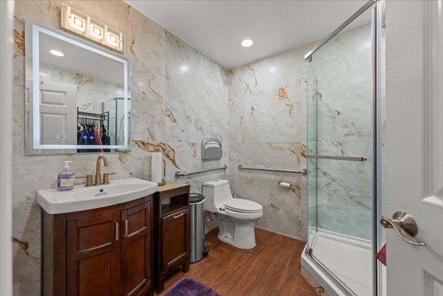 1176 Laurel Street, San Carlos, CA 94070