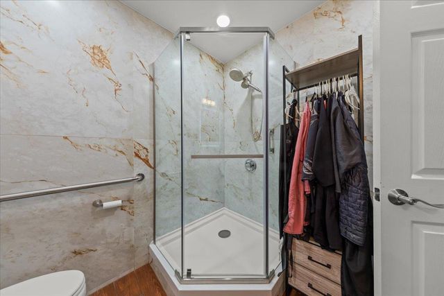 1176 Laurel Street, San Carlos, CA 94070