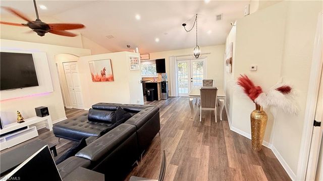 3621 24th AVE NE, Naples, FL 34120