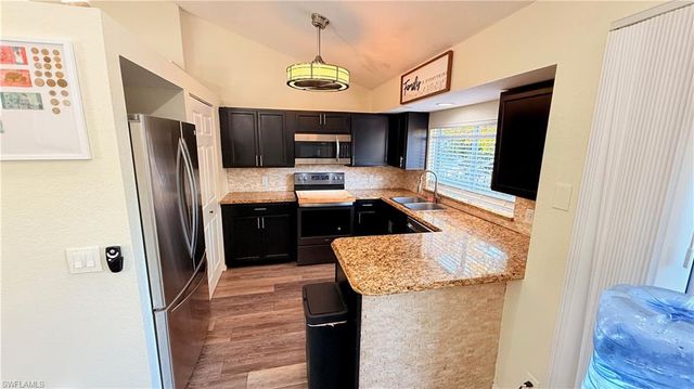 3621 24th AVE NE, Naples, FL 34120