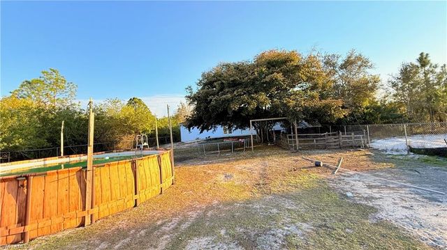 3621 24th AVE NE, Naples, FL 34120