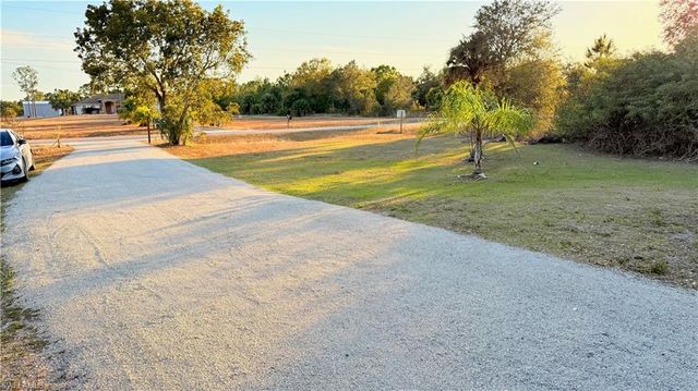 3621 24th AVE NE, Naples, FL 34120