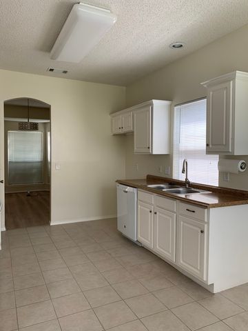 205 Branch Bend, Euless, TX 76039
