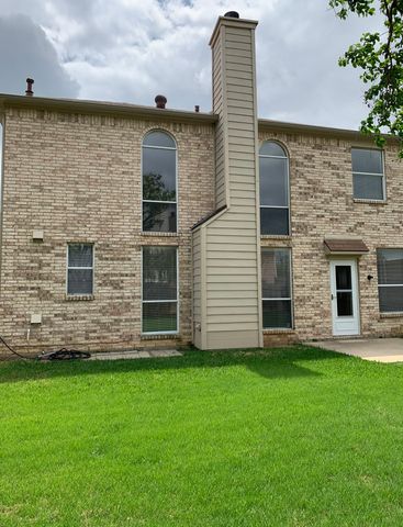 205 Branch Bend, Euless, TX 76039