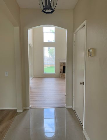 205 Branch Bend, Euless, TX 76039
