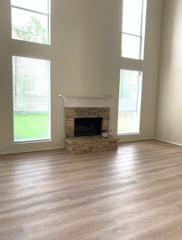 205 Branch Bend, Euless, TX 76039