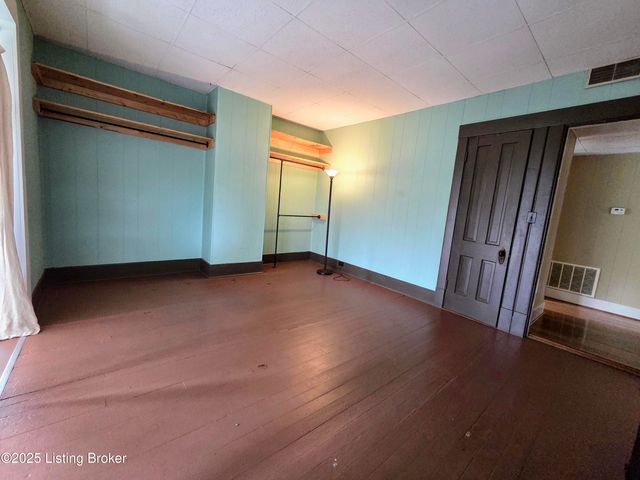 1604 S Shelby St, Louisville, KY 40217