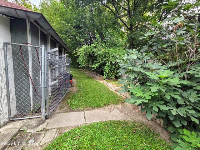 1604 S Shelby St, Louisville, KY 40217