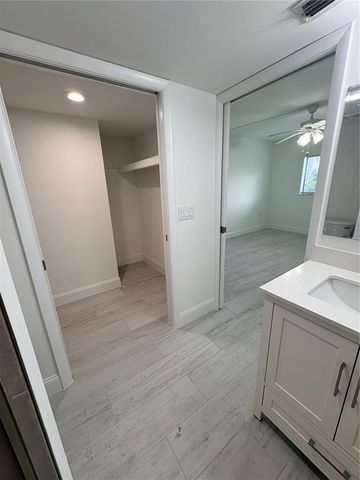 16340 DUBLIN CIRCLE 101, Fort Myers, FL 33908