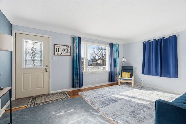 624 40th Street NE, Cedar Rapids, IA 52403