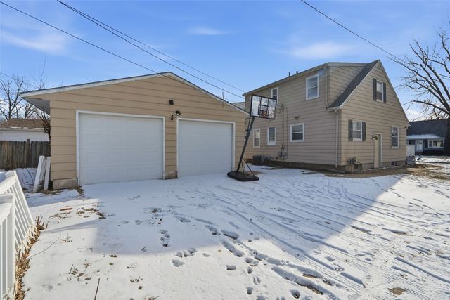 624 40th Street NE, Cedar Rapids, IA 52403