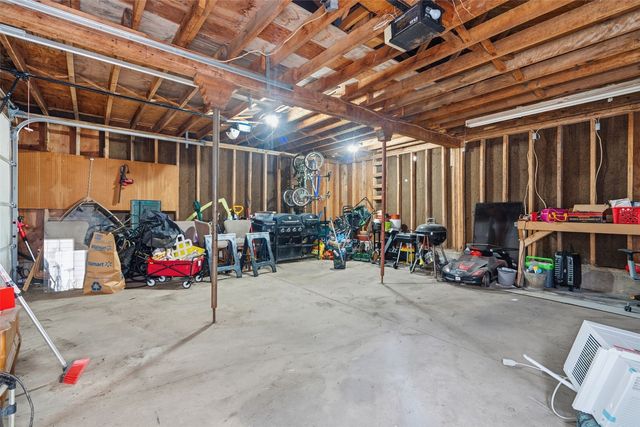 624 40th Street NE, Cedar Rapids, IA 52403