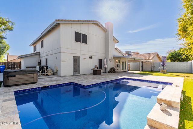 3940 W PARK VIEW Lane, Glendale, AZ 85310