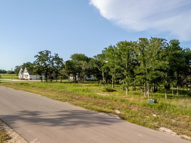 2124 Lacee Court, Granbury, TX 76048