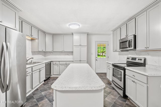 224 Meadow Lane, Sweetwater, TN 37874