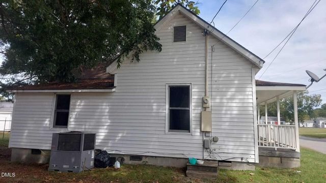 206 S Ethel Street, Selma, NC 27576