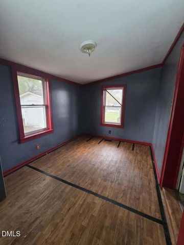 206 S Ethel Street, Selma, NC 27576