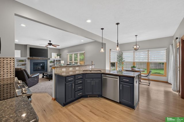 17831 Washington Circle, Omaha, NE 68135