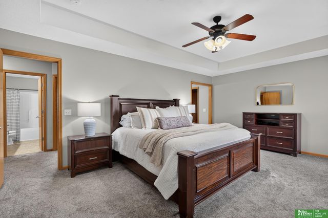 17831 Washington Circle, Omaha, NE 68135