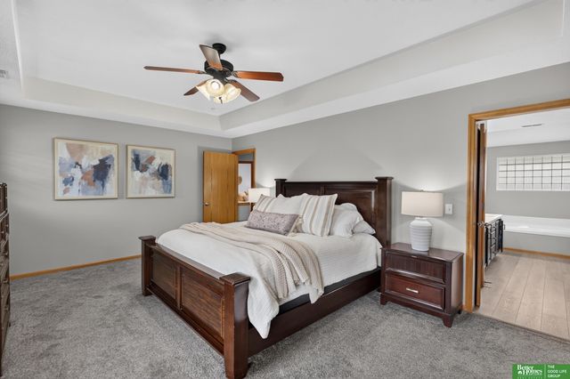 17831 Washington Circle, Omaha, NE 68135