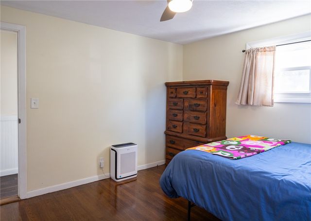 40 Walker Road, Warwick, RI 02889