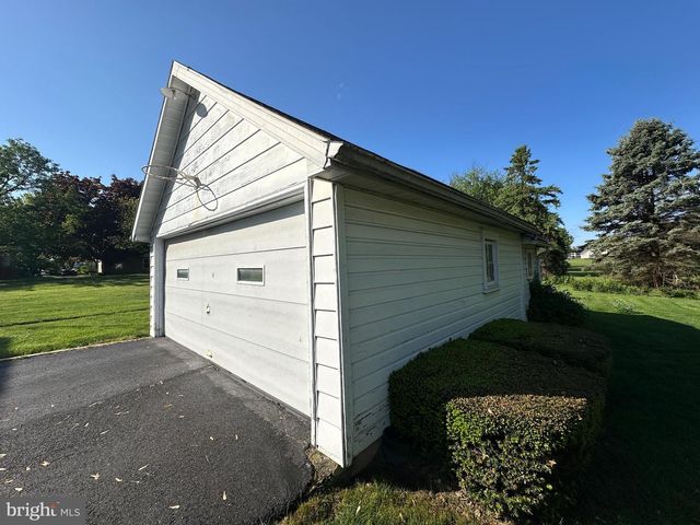 13024 SALEM AVE, Hagerstown, MD 21740