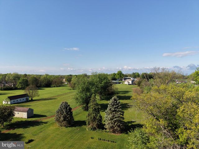 13024 SALEM AVE, Hagerstown, MD 21740