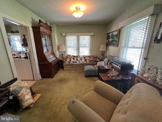 13024 SALEM AVE, Hagerstown, MD 21740