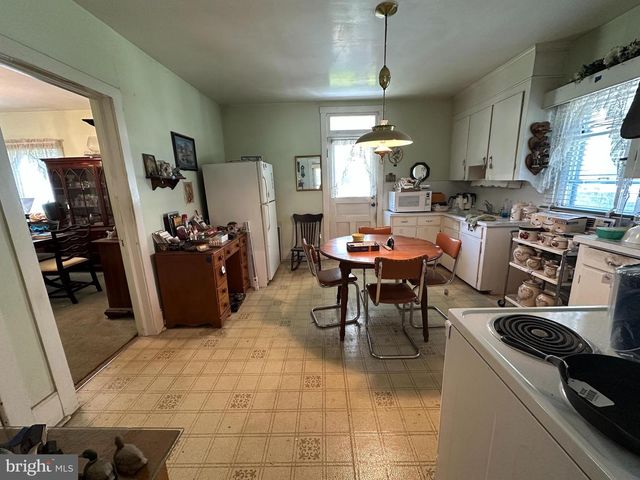 13024 SALEM AVE, Hagerstown, MD 21740
