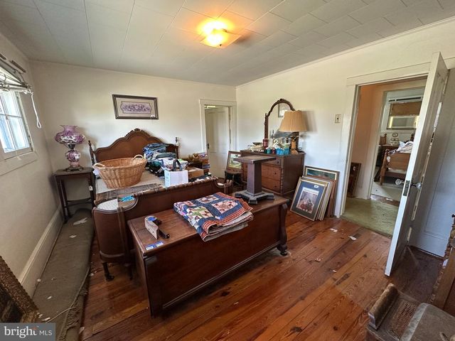 13024 SALEM AVE, Hagerstown, MD 21740