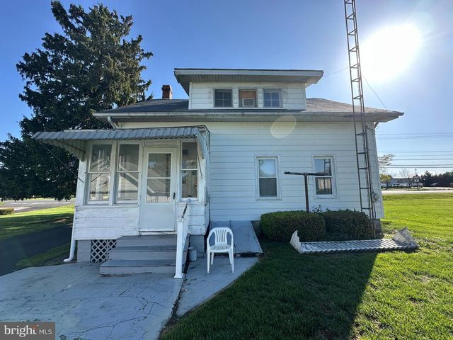 13024 SALEM AVE, Hagerstown, MD 21740