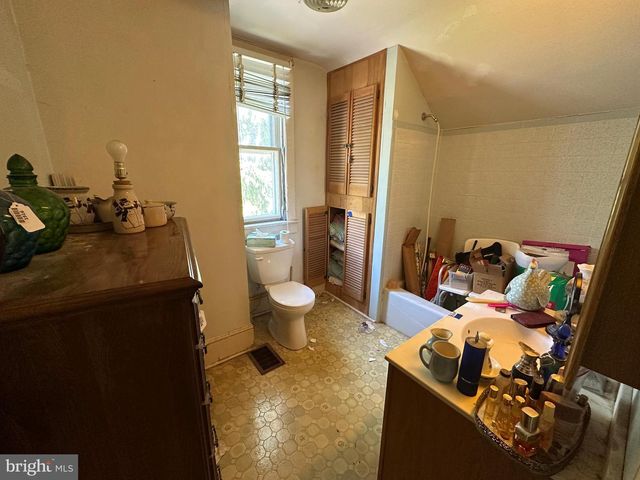 13024 SALEM AVE, Hagerstown, MD 21740