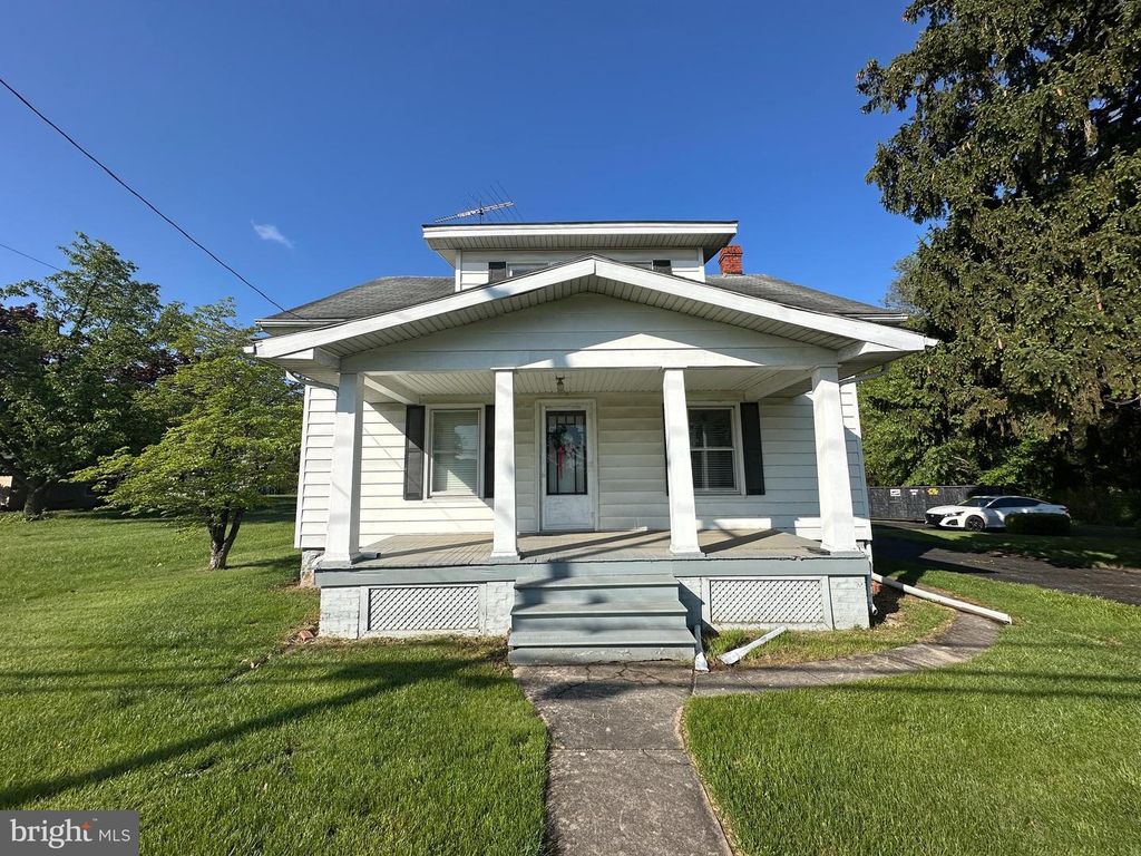 Image 11 of property listing at 13024 SALEM AVE, Hagerstown, MD 21740