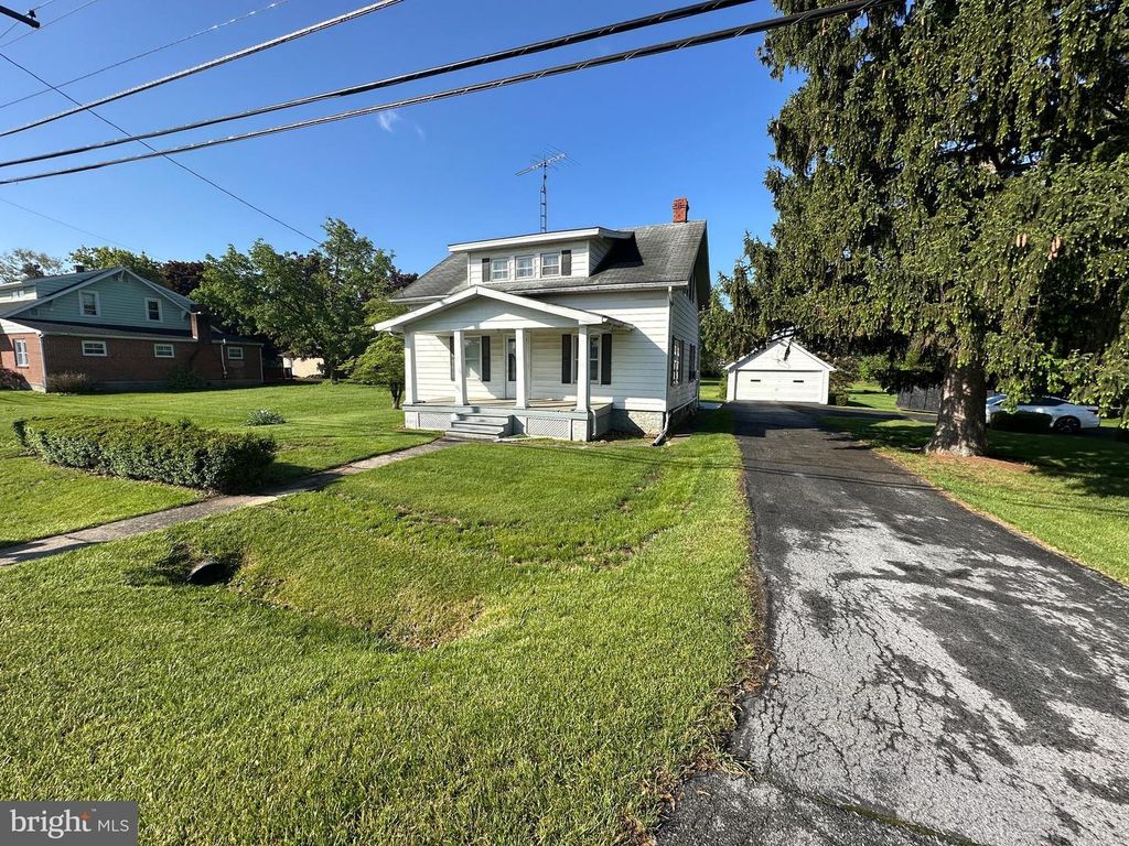 Image 13 of property listing at 13024 SALEM AVE, Hagerstown, MD 21740