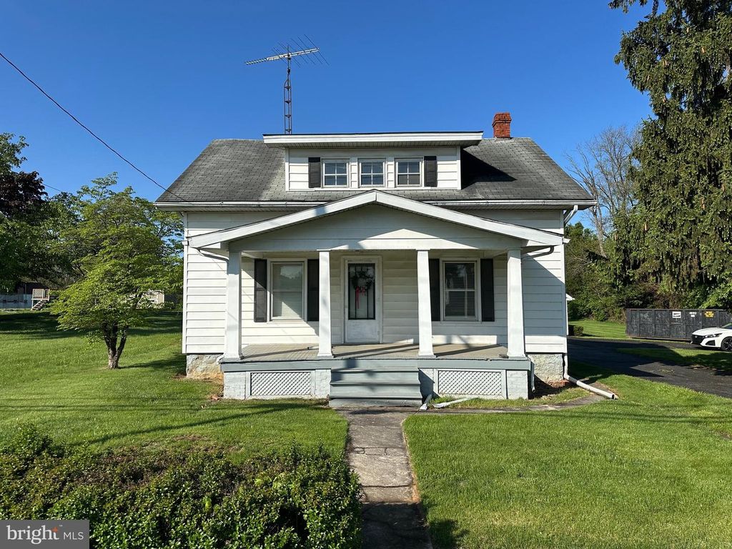 Image 2 of property listing at 13024 SALEM AVE, Hagerstown, MD 21740