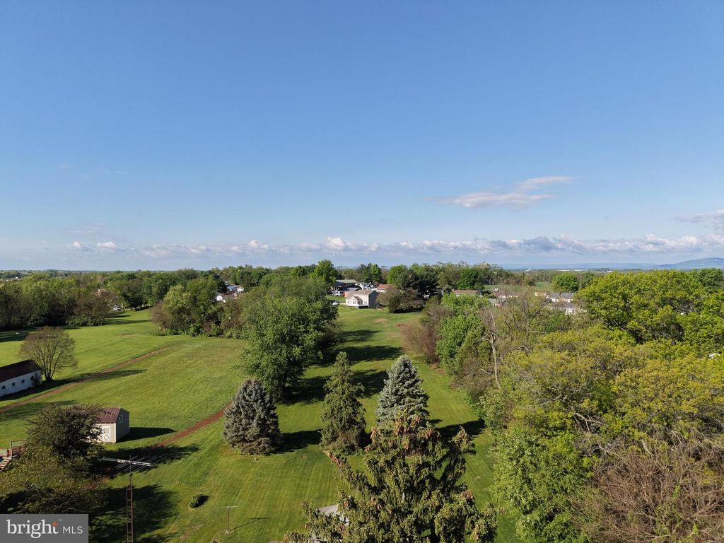 Image 36 of property listing at 13024 SALEM AVE, Hagerstown, MD 21740