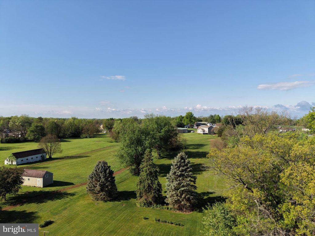 Image 38 of property listing at 13024 SALEM AVE, Hagerstown, MD 21740