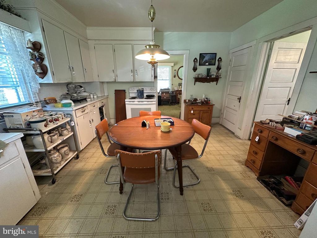 Image 54 of property listing at 13024 SALEM AVE, Hagerstown, MD 21740