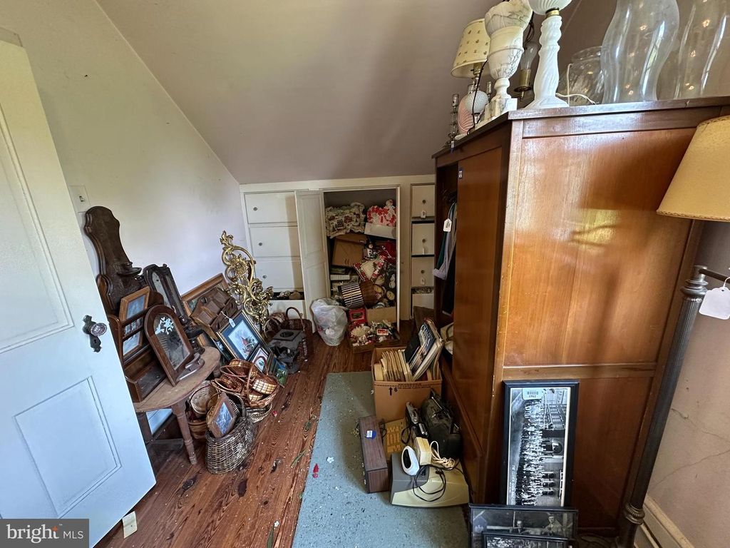 Image 65 of property listing at 13024 SALEM AVE, Hagerstown, MD 21740