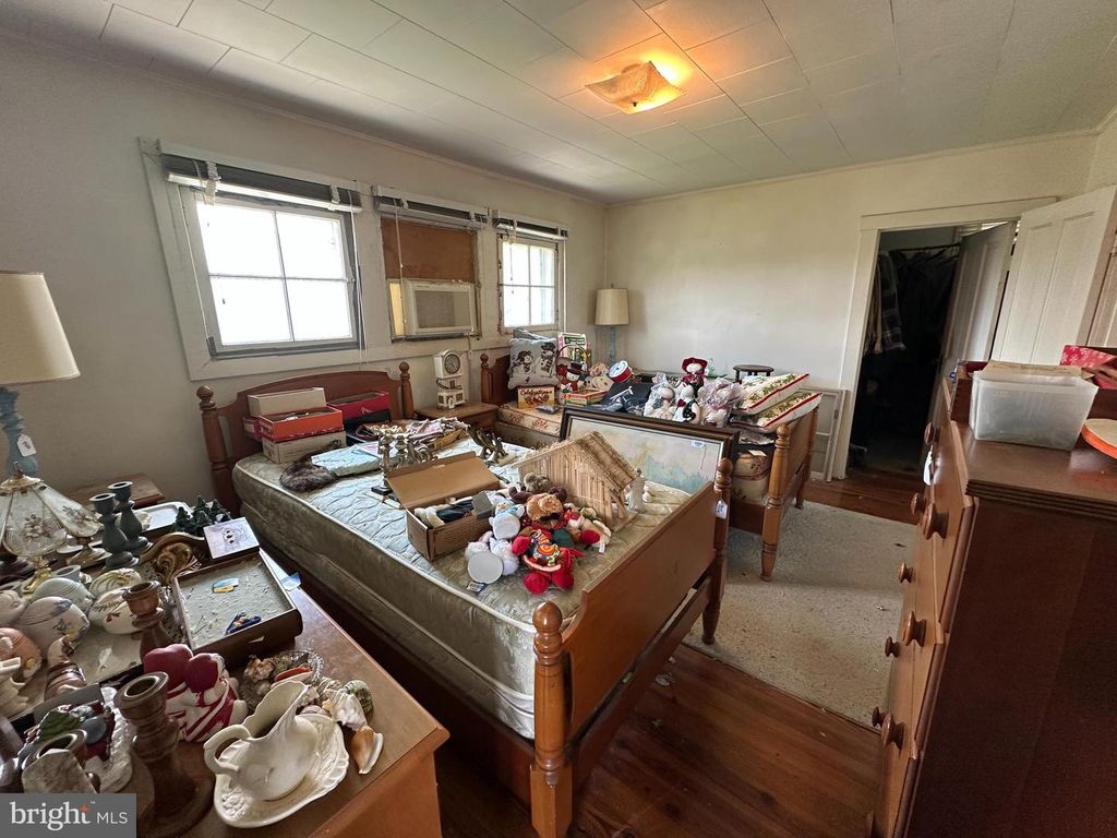 Image 71 of property listing at 13024 SALEM AVE, Hagerstown, MD 21740