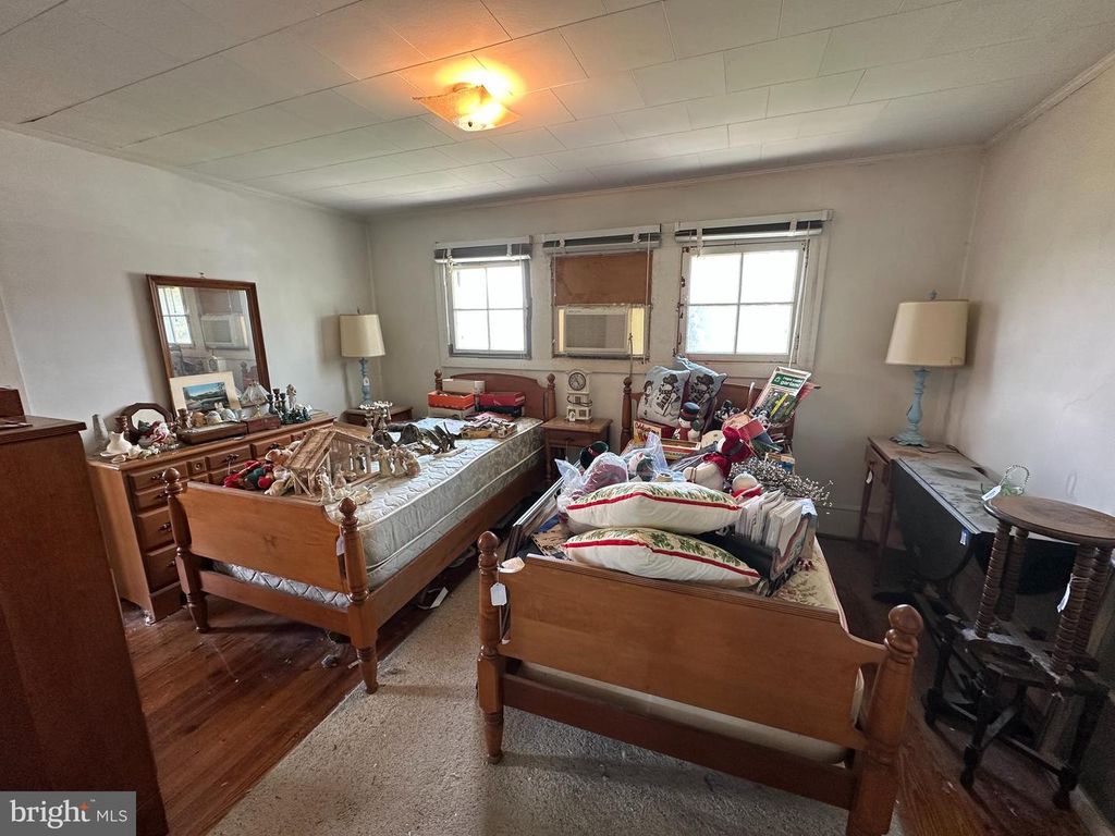 Image 72 of property listing at 13024 SALEM AVE, Hagerstown, MD 21740