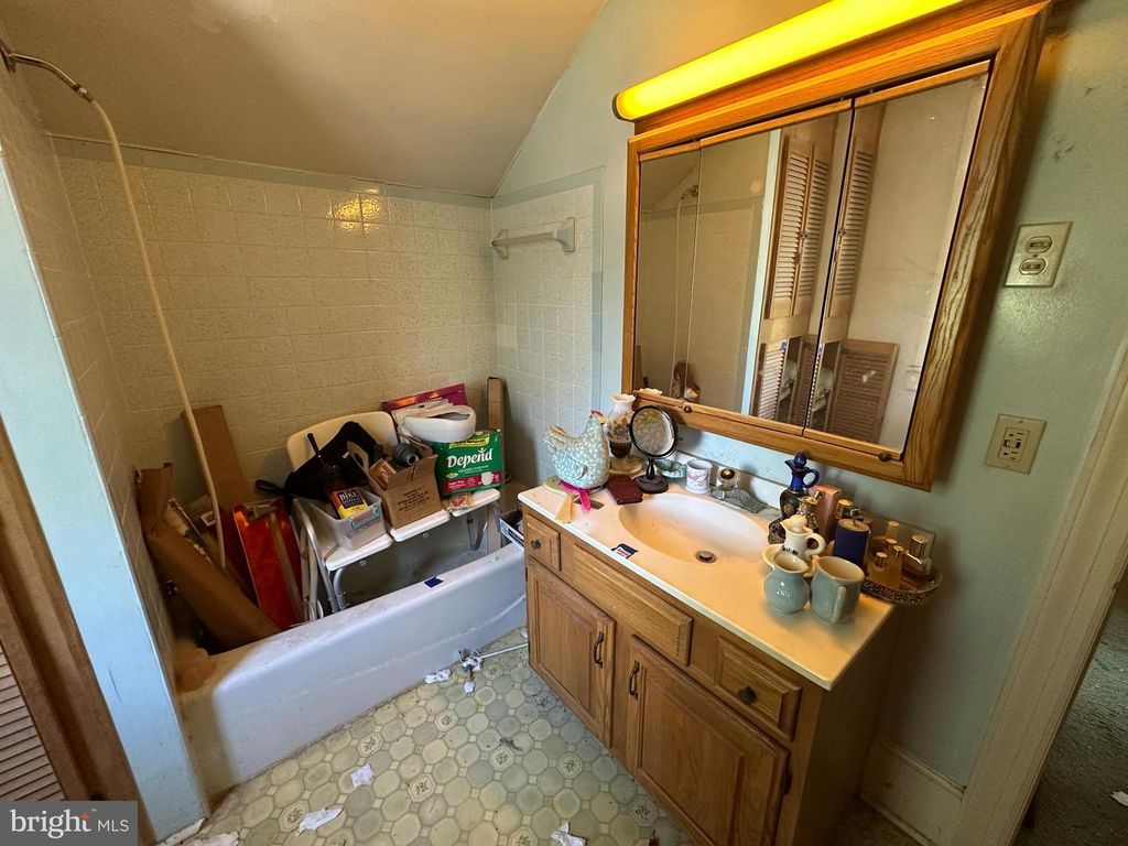 Image 76 of property listing at 13024 SALEM AVE, Hagerstown, MD 21740