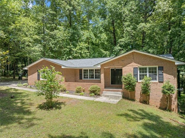 20 Pine Lake Drive, Cumming, GA 30040