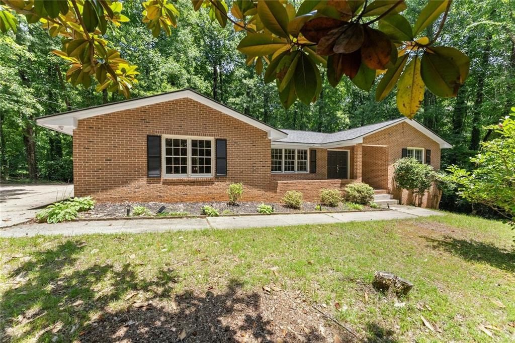20 Pine Lake Drive, Cumming, GA 30040